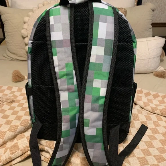 Minecraft Backpack and Lunchbox Set - Picture 4 of 9